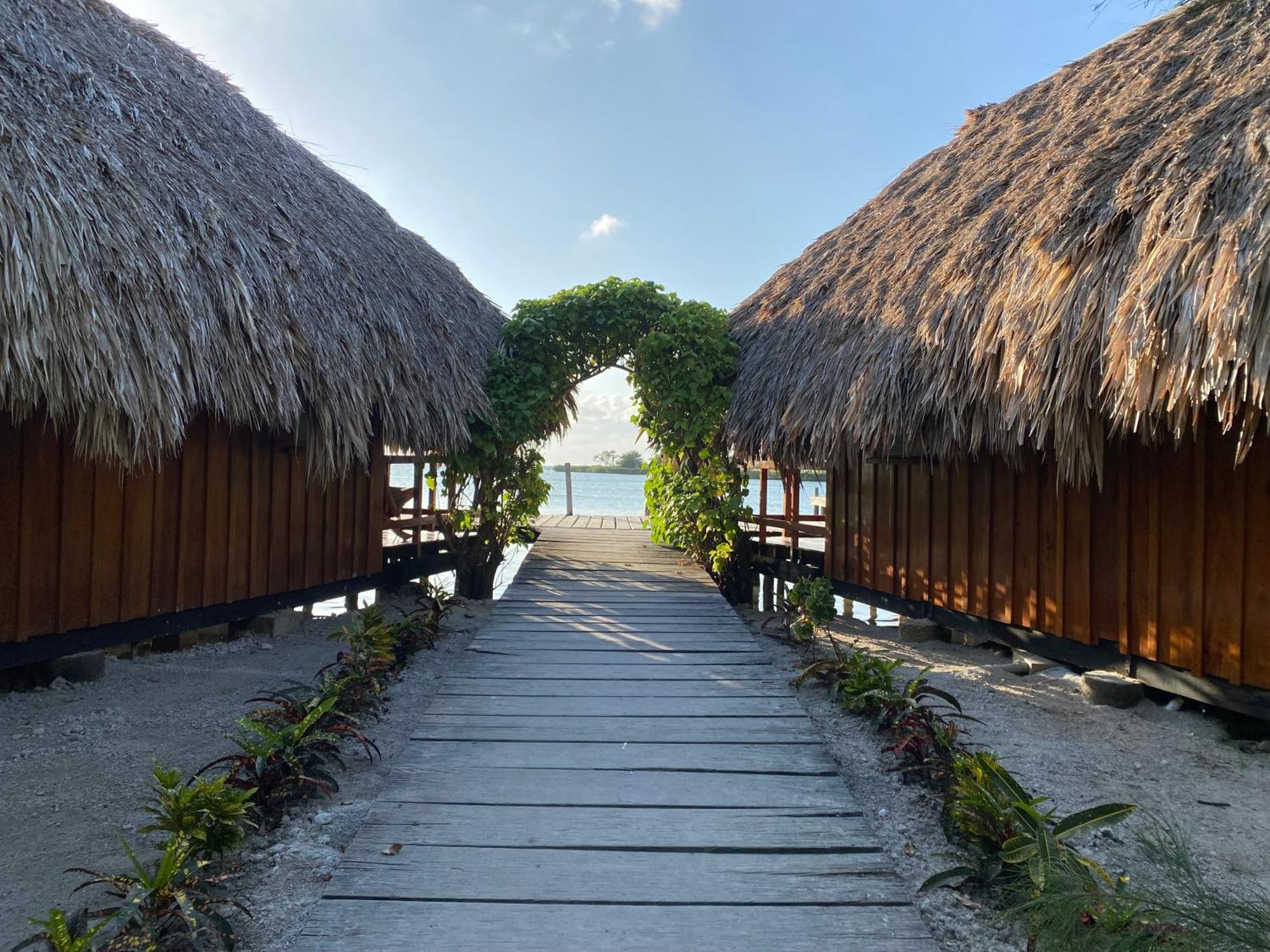 St. George'S Caye Resort Belize City Esterno foto