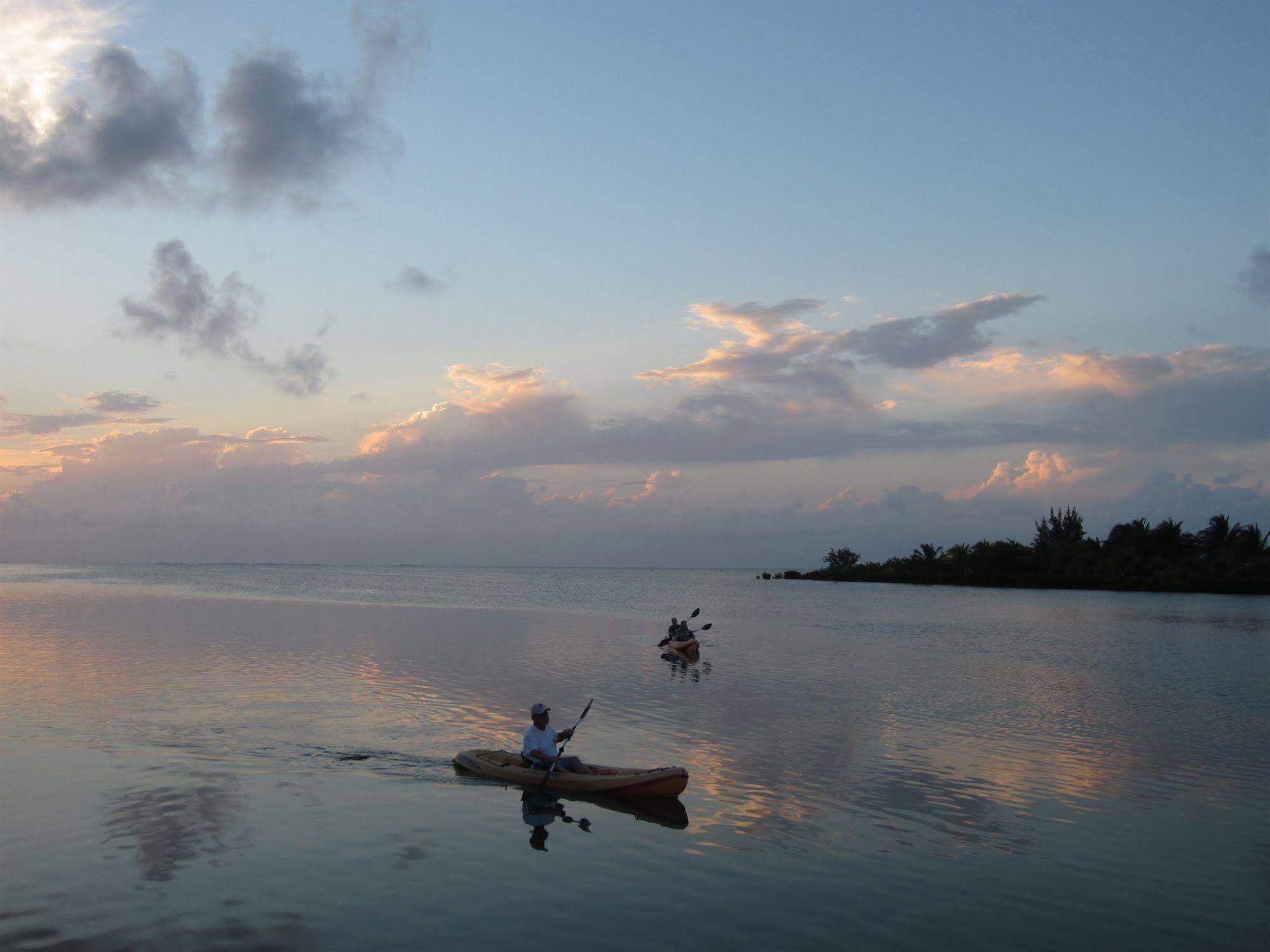 St. George'S Caye Resort Belize City Esterno foto